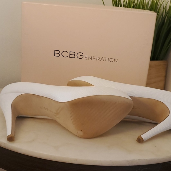 Bcbgeneration Heels - Picture 3 of 4